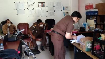 Endus Dugaan Korupsi BBM, Kejari Kubar Geledah Kantor Disperkimtan, Tempat Lain Menyusul