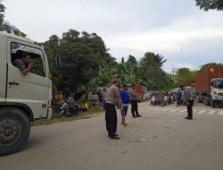 Kasatlantas Larang Sopir Truk Gunakan Handphone Saat Berkendara