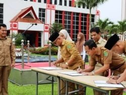 Asisten III Hadiri Sertijab Pejabat Administrator dan Pengawas