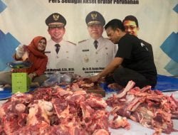 PWI Kaltim Sembelih Hewan Kurban Untuk Jurnalis dan Warga Sekitar