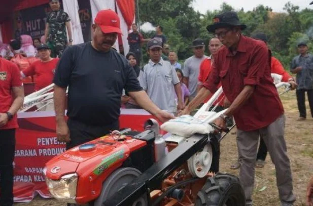 bantuan bupati kukar