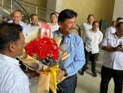Sekkab Dapat Kejutan Ulang Tahun, Dihadiahi Sepeda oleh Dispora