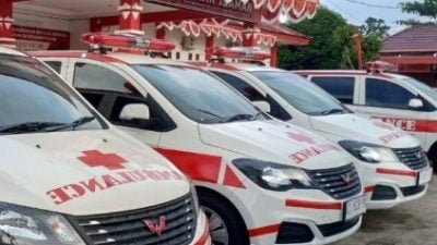 bantuan mobil ambulans