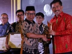 Pemkab Kukar Sabet Banyak Penghargaan Multy Award Mulawarman University Award 2023