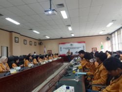 DPRD Kaltim mengedukasi mahasiswa Unmul berpolitik santun