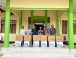 Basti Bagikan Komputer Hingga Tenda untuk RT di Sangatta Utara
