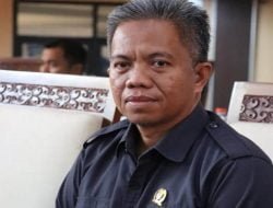 Syarifuddin Salurkan Bantuan untuk Petani, Nelayan, dan Warga Miskin di Kukar