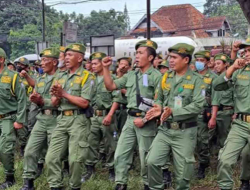 DPMD Kukar Fokus pada Peningkatan Kapasitas Satlinmas untuk Keamanan Desa