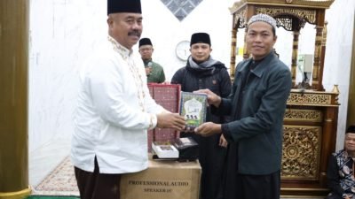 Safari Subuh di Desa Puan Cepak, Bupati Edi Resmikan Masjid Darul Muttaqin