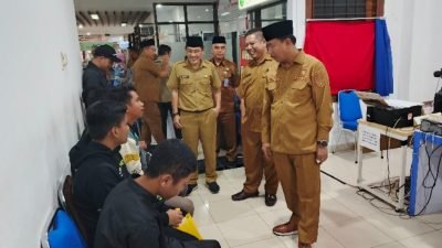 Sidak Pelayanan MPP, Sekda Kukar Dialog dengan Masyarakat