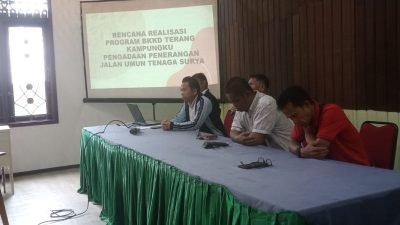 Desa Bakungan Pasang 30 Titik Lampu Jalan di Permukiman Warga