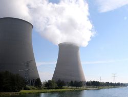 Ketika Nuklir Mengetuk Pintu Kalimantan: Antara Harapan dan Ketakutan