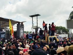 KUHP Baru Disorot Akademisi, Hukum Lindungi Warga atau Status Quo